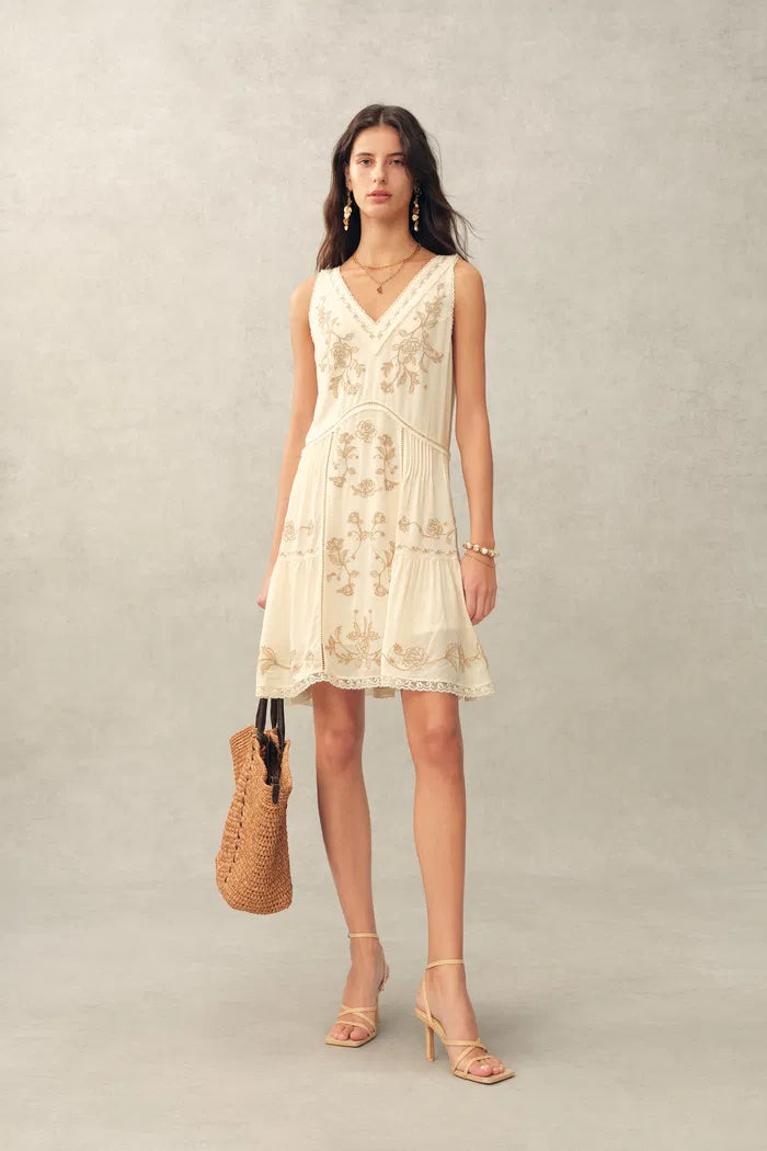 Aurelia Floral Lace Embroidery Sleeveless Dress in Acetate Blend Fabri fbrq.com Aurelia Floral Lace Embroidery Sleeveless Dress in Acetate Blend Fabri fbrq.com