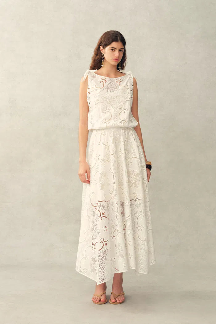 Nellie Cutwork Embroidered Scarf Tie Layered Sleeveless Dress in 100% Cotton with Lace M Nellie Cutwork Embroidered Scarf Tie Layered Sleeveless Dress in 100% Cotton with Lace M