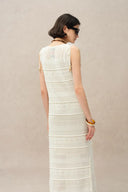 Sibilla Maxikleid mit Mehrfach-Stickerei und Häkelarbeit aus Baumwollstrick