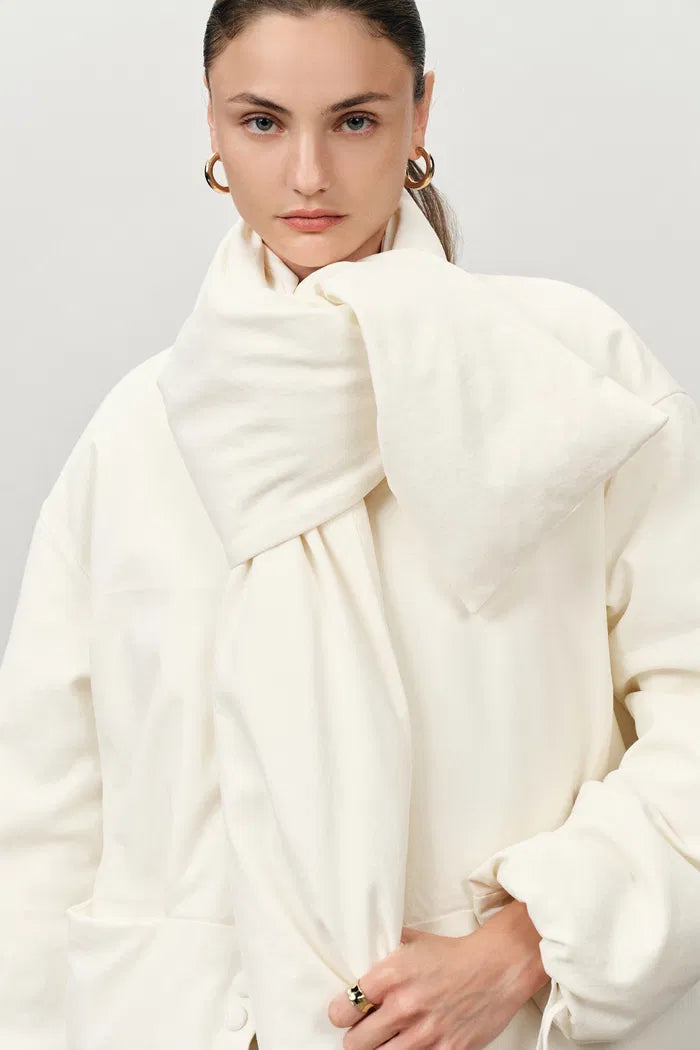Aimee Detachable Scarf Down Jacket in Hollow Yarn Fine Twill