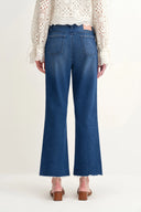 Jeans bootcut Dolly in denim elasticizzato