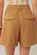 Billie Beaded Belt Tailored Shorts in Linen-Blend Suiting