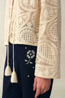 Blusa transparente con borlas y lazo, diseño paisley de crochet Hazel, 100% algodón con encaje