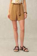 Suzane Handwork besticktes ärmelloses Top mit gewelltem Saum und Shorts-Set aus Leinenmischgewebe
