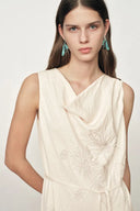 Abito Senza Maniche Phoebe con Collo a Sciarpa in Acetato Crinkle