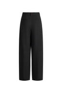 Pantaloni da completo Kaia resistenti alle pieghe con cintura e decorazioni in tessuto fine di lana