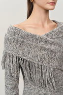 Maglione Luna con Spalle Scoperte, Tulle Floreale e Nappine in Lana Merino