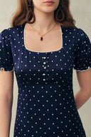 Carole französischer Stil Kleid mit Polka-Dots, quadratischem Ausschnitt und Puffärmeln aus Seiden-Satin-Mischung