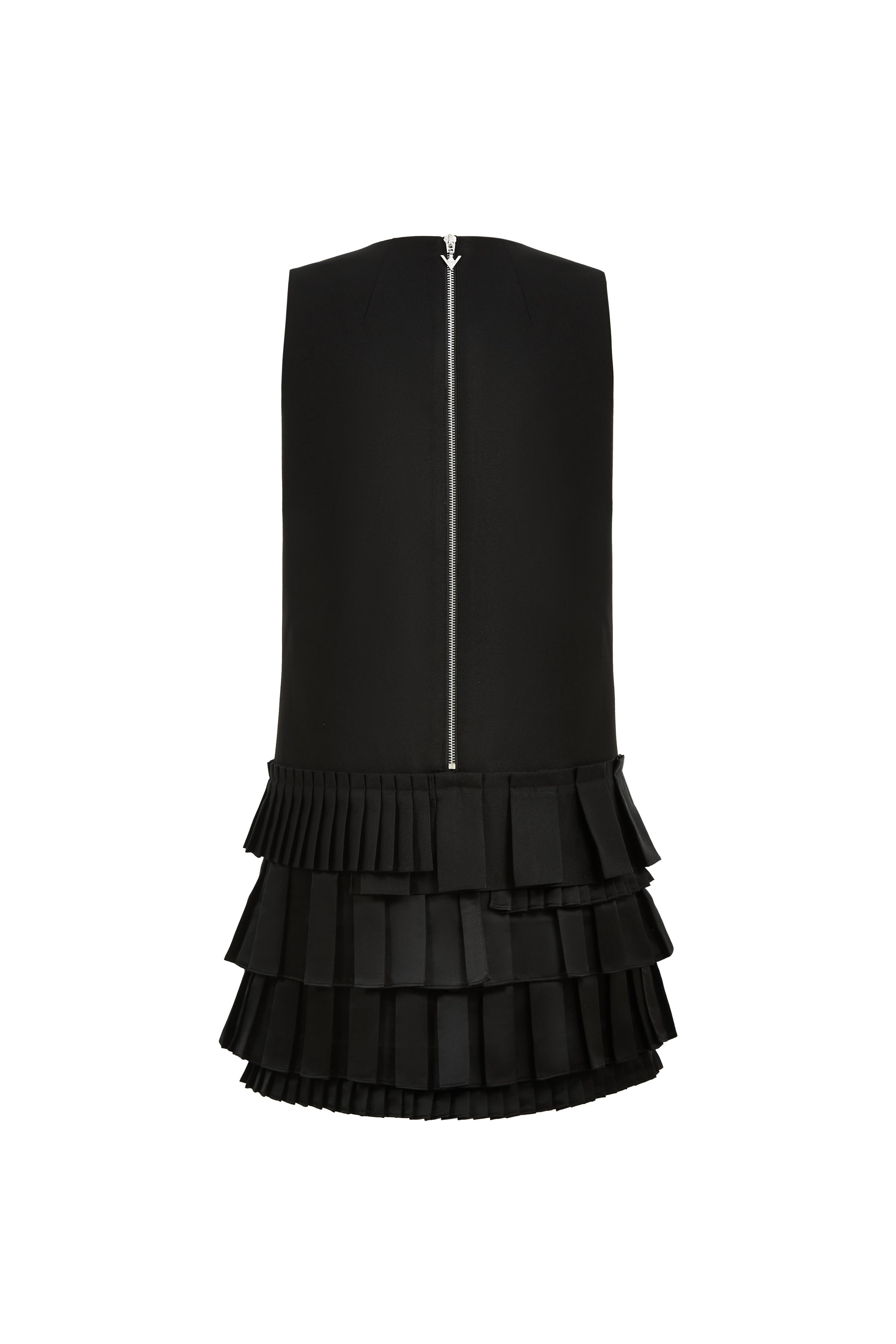 Alice Asymmetric Pleated Hem Sleeveless Dress in Lightweight Blend XL