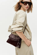 Soft Rialto Doppelkappentasche aus ölgewachstem Rindsleder