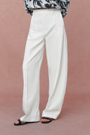 Cassie Low Curve Jeans in Lyocell Denim