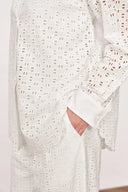 Camicia con colletto a punta e ricamo a intaglio Eliana in cotone