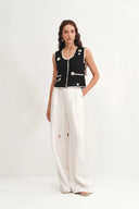 Top de punto con margaritas de crochet Azores en mezcla de algodón y lino