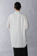 Faustine Bluse mit abnehmbarem Schleifenkragen aus Seiden-Georgette