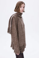 Maglione Virginia artigianale con sciarpa staccabile in filato bouclé misto