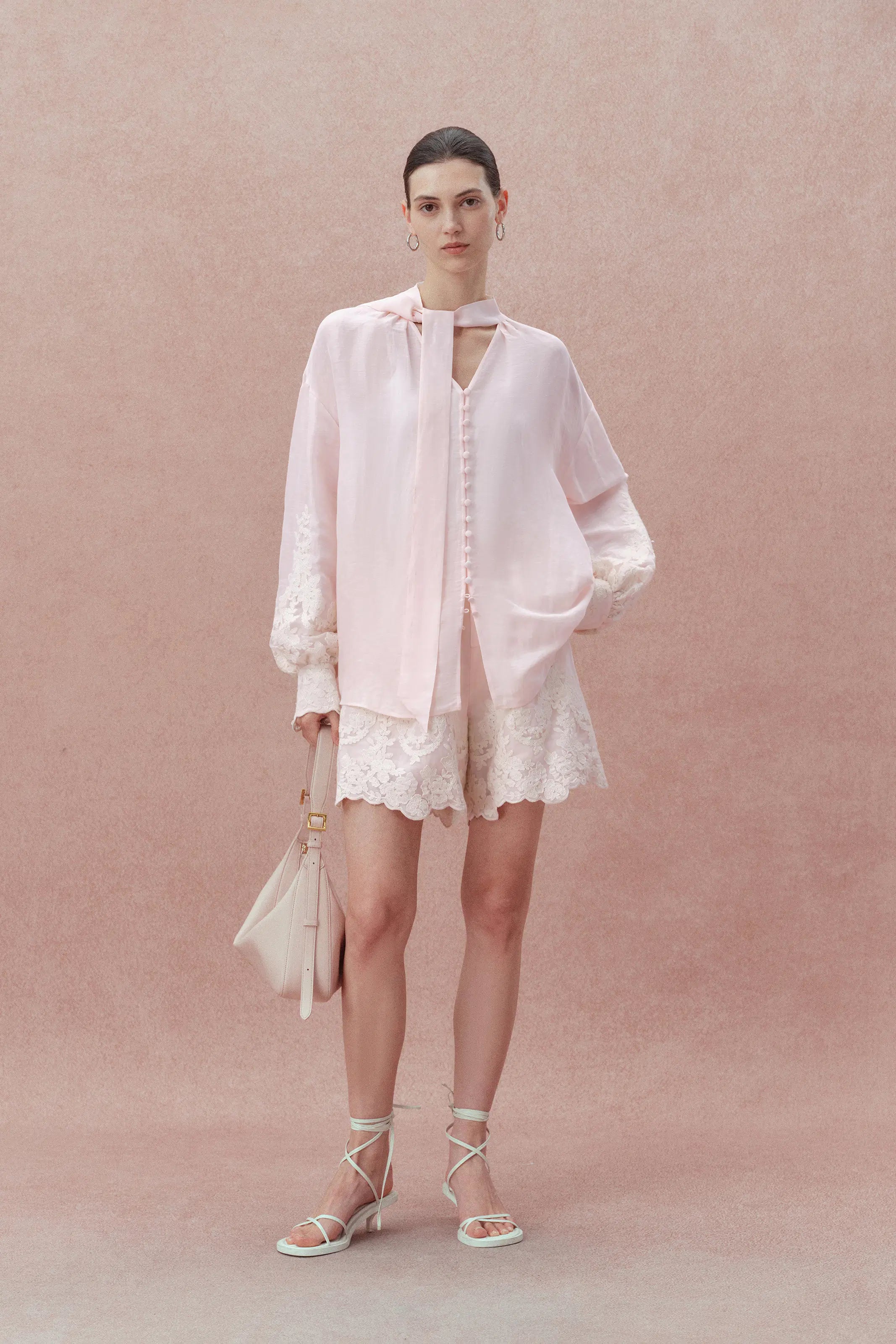 Fabrique Paz Pink Embroidered Shorts