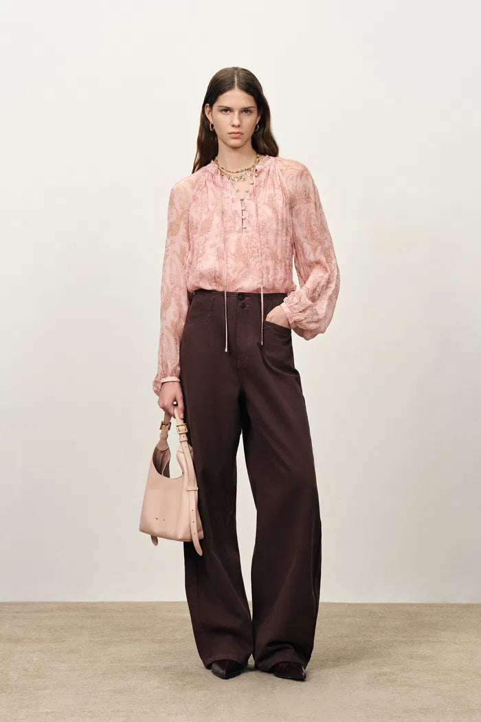 Soft Sculpture Contrast Stitch Curved Seam Jeans in Cotton Denim