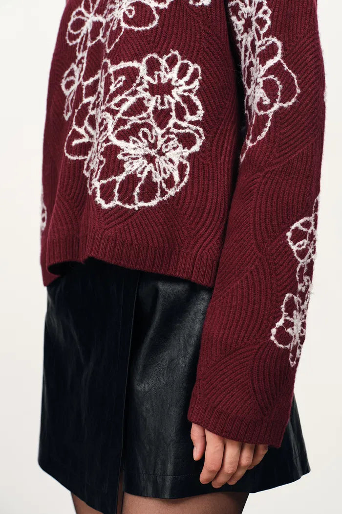 Poppy Flora Embroidery Sweater in Merino Wool Knit – fbrq.com Poppy Flora Embroidery Sweater in Merino Wool Knit – fbrq.com