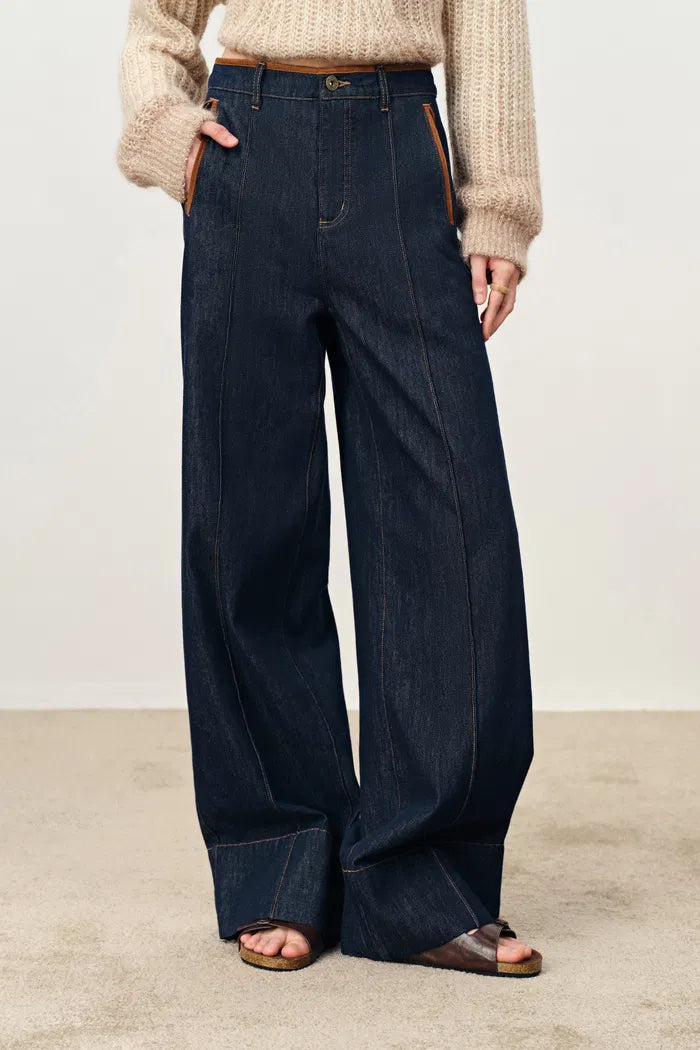 Liberty Two-Tone Zip-Pocket Jeans in Cotton Denim