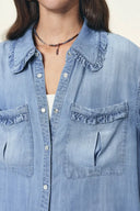 Chemise Judy à manches bouffantes avec volants en denim lyocell