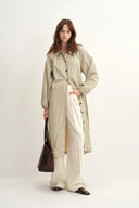 Vestido Camisero Lyra con Look Arrugado en Nylon Arrugado