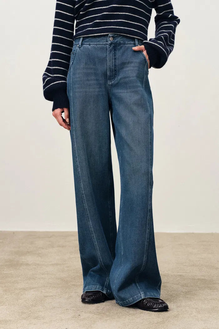Kira Washed Barrel Leg Jeans in Cotton Denim