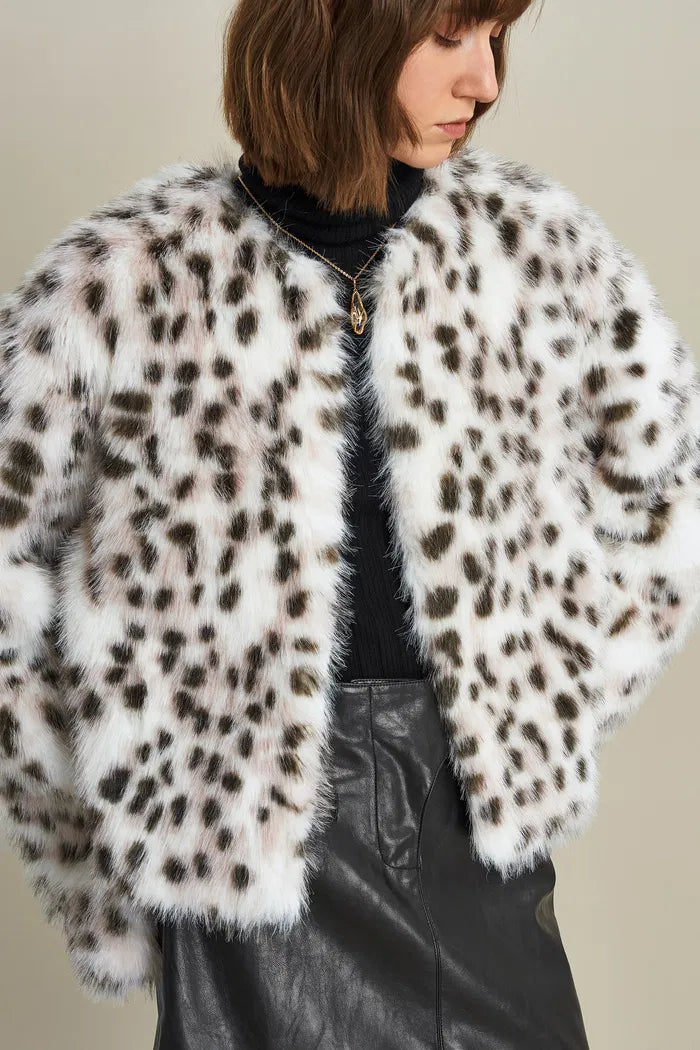 Lucrezia Snow Leopard Coat in Premium Faux Fur – fbrq.com Lucrezia Snow Leopard Coat in Premium Faux Fur – fbrq.com