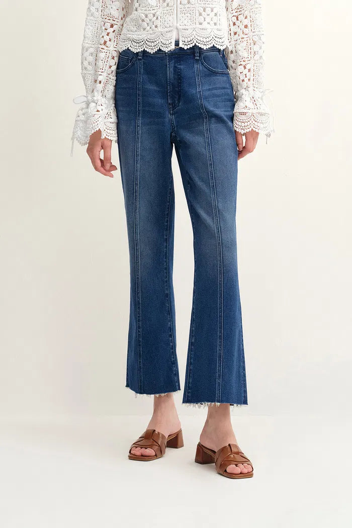 Dolly Bootcut Jeans in Stretch Denim
