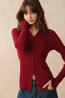 Cardigan ajusté Katia rouge beige à poignets ondulés et col en maille torsadée laine mérinos stretch