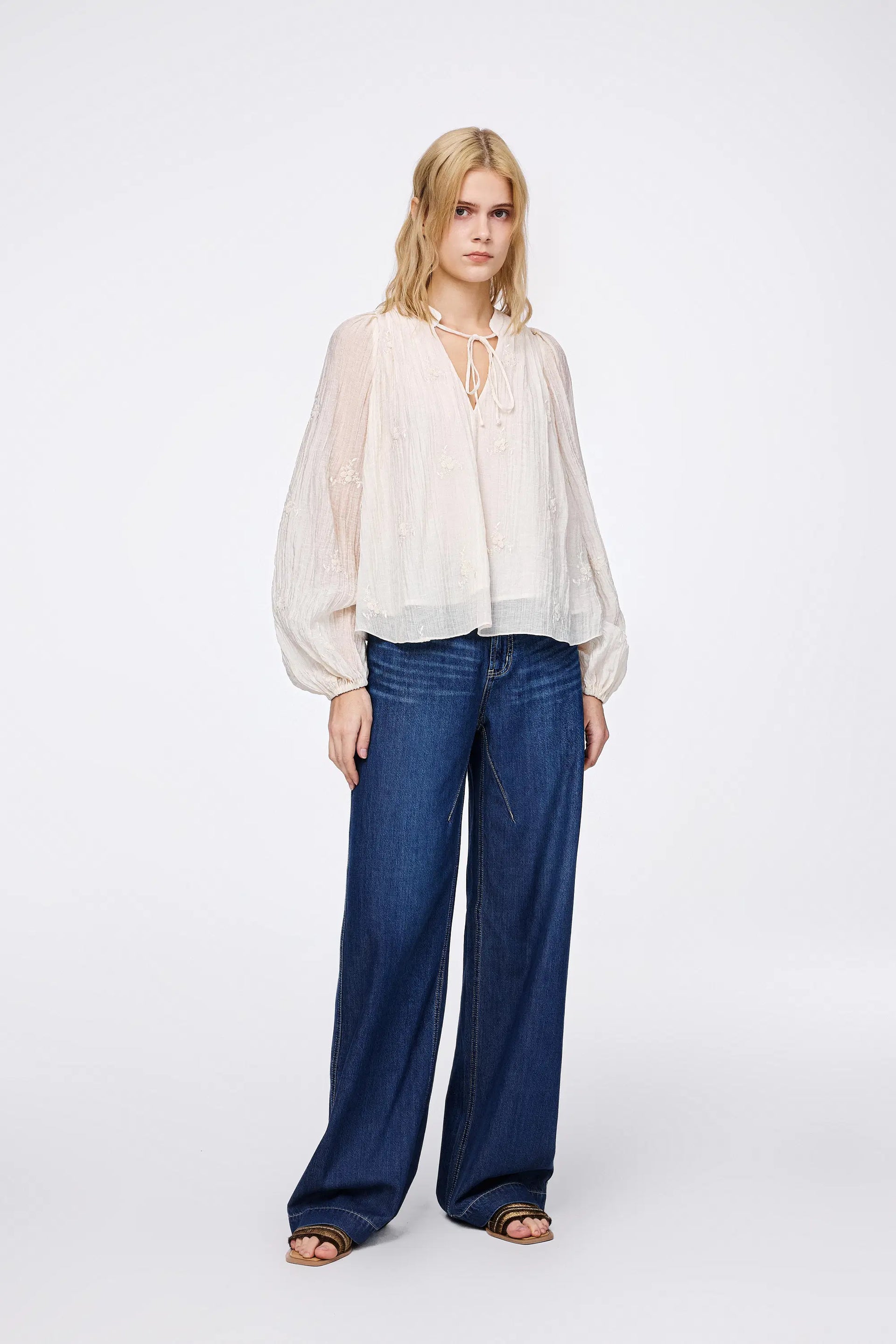 Lucienne Pleated Embroidery Blouse Tencel Blend