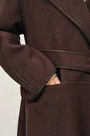 Abrigo de Lana Vesta con Solapa y Lazo en Lana Merino Reversible