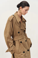 Trench-coat Astrid à épaulettes amovibles en suédine synthétique