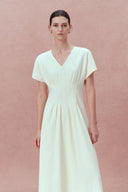 Vestido midi blanco Adeline con cintura entallada en algodón