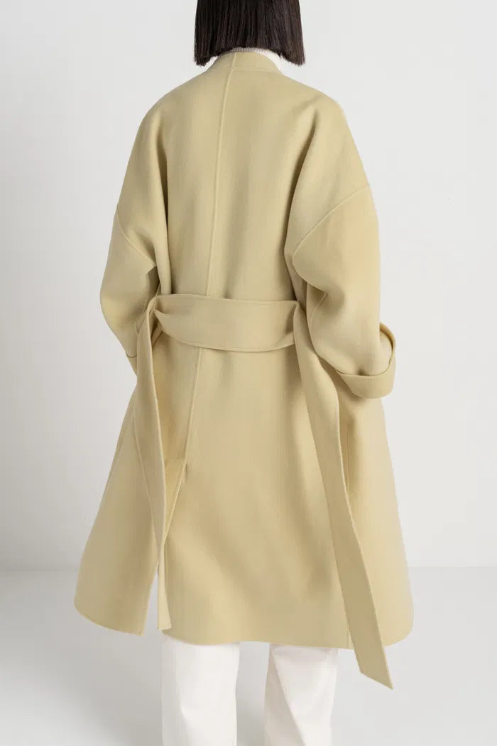 Judith Hand-Stitched Oversized Coat in Cashmere-Wool – fbrq.com