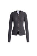 Cardigan gris ajusté Kaia avec boutons cousus main en maille laine mérinos