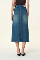 Jupe en denim coton Elaria asymétrique à ligne A avec fente latérale à l'avant