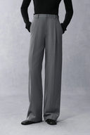 Pantalon décontracté à plis doux Mika en mélange fin de laine