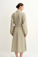 Vestido Camisero Lyra con Look Arrugado en Nylon Arrugado