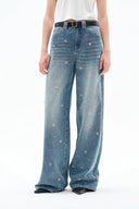 Nico Handgenähte verzierte Jeans aus leichtem, gewaschenem Denim