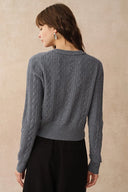 Cardigan court léger Jinji gris à bordure en dentelle en maille torsadée laine