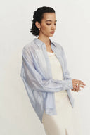 Camisa Azul Transparente Bella con Botones en Organza