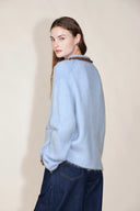 Cardigan Lvy à pompons crochetés à la main en mélange mohair