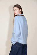 Cardigan Lvy à pompons crochetés à la main en mélange mohair