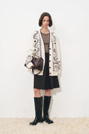 Alder Jacquard-Cardigan mit handgesticktem Rankenmuster aus Wollmischung