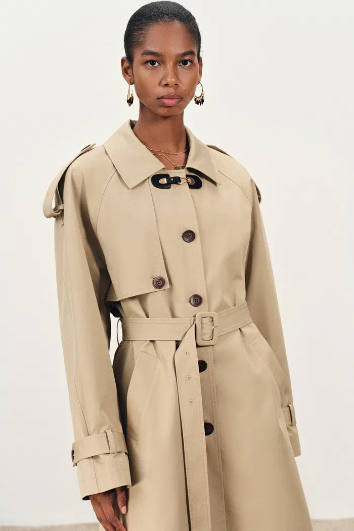 Yori Wrinkle Resistant Midi Trench Coat in Lightweight Cotton