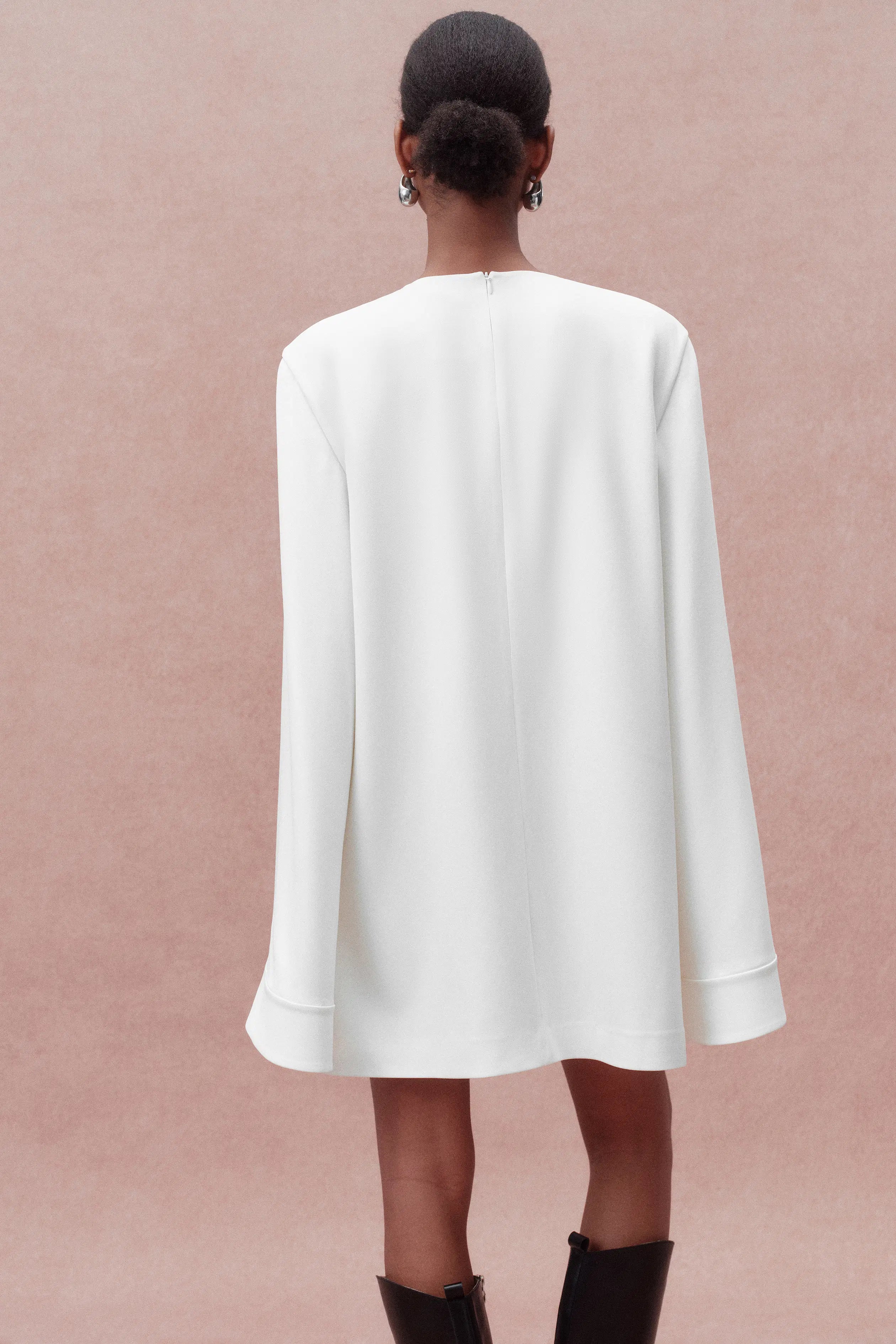 Audrey Pearl Short Cape Dress in Triacetate Blend M