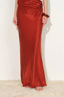 Completo Aurora con top monospalla drappeggiato e gonna