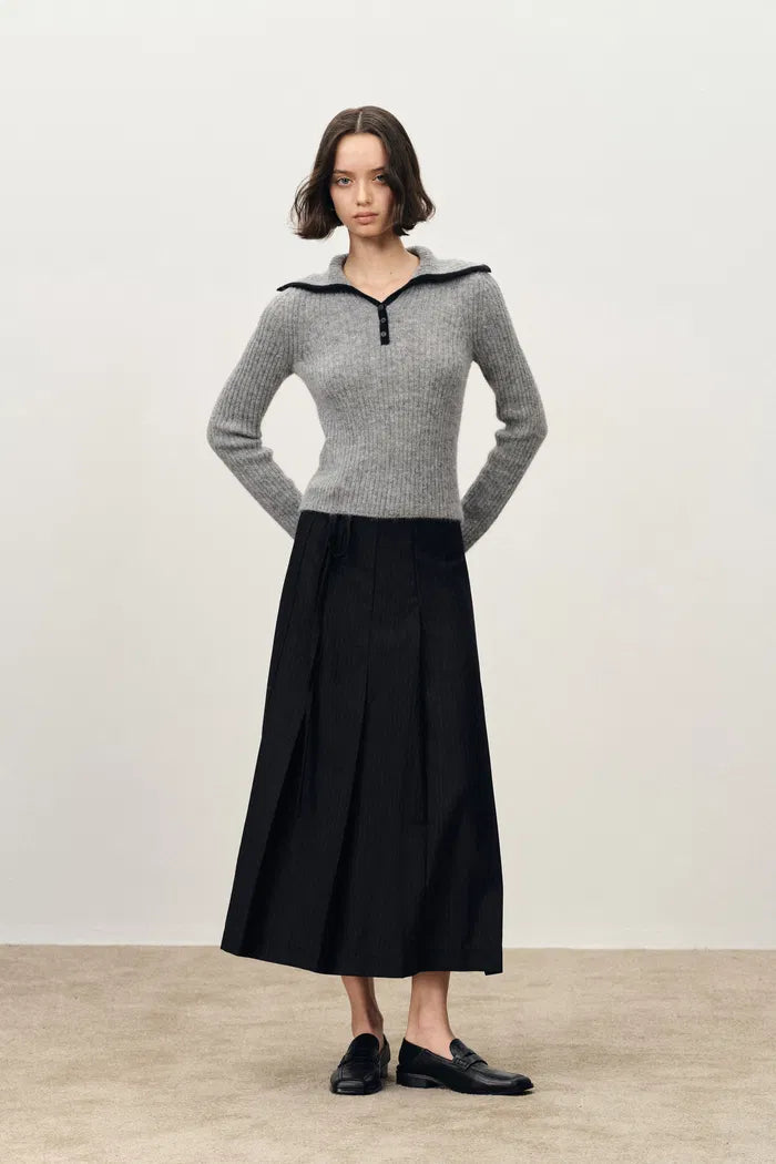 Julie Large Lapel Contrast Collar Fitted Sweater in Wool-Alpaca Blend