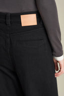 Jeans de pierna ancha Akari en denim turco