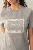 Claire Couture-geïnspireerd T-shirt met Kantapplicatie in Katoen